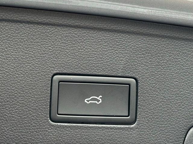 new 2026 Volkswagen Atlas Cross Sport car, priced at $44,874