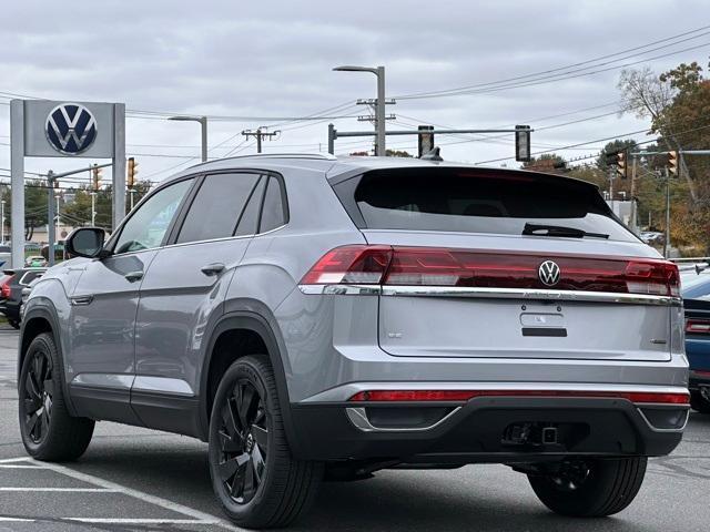 new 2026 Volkswagen Atlas Cross Sport car, priced at $44,874