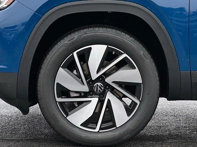 new 2026 Volkswagen Atlas car, priced at $49,336