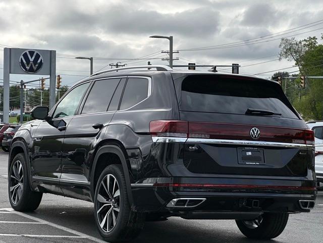new 2025 Volkswagen Atlas car, priced at $52,509