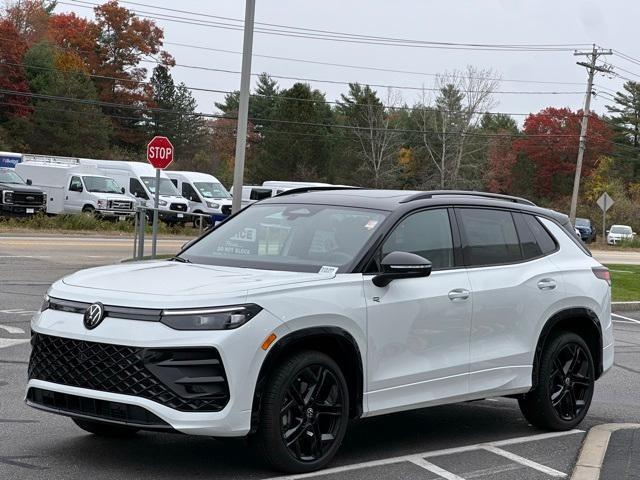 new 2025 Volkswagen Tiguan car, priced at $35,142