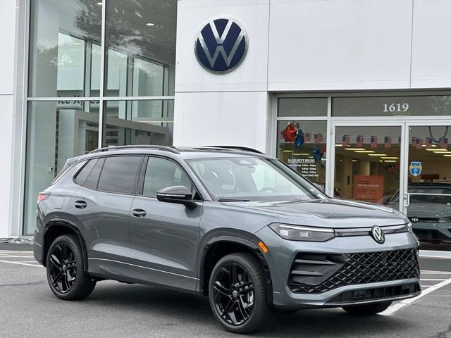 new 2025 Volkswagen Tiguan car, priced at $39,549