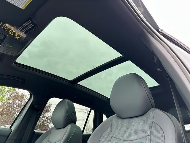 new 2025 Volkswagen Tiguan car, priced at $39,549