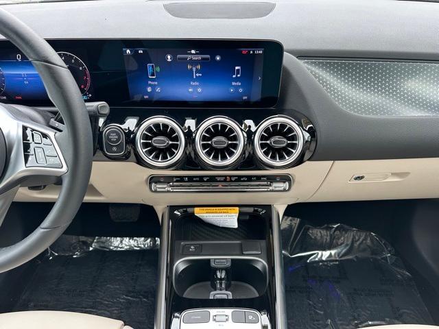 used 2025 Mercedes-Benz GLA 250 car, priced at $43,891