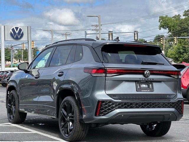 new 2025 Volkswagen Tiguan car, priced at $37,418