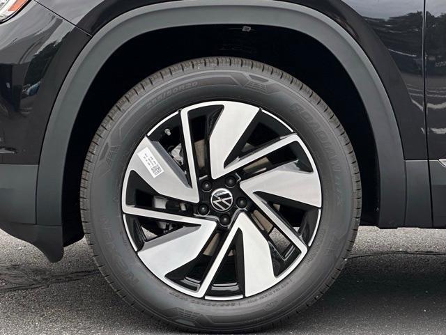 new 2026 Volkswagen Atlas car, priced at $49,934