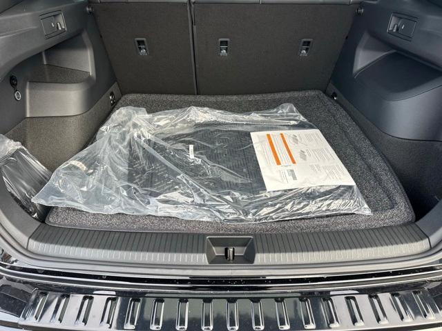 new 2026 Volkswagen Tiguan car, priced at $39,168