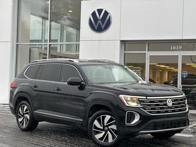 used 2024 Volkswagen Atlas car, priced at $39,982