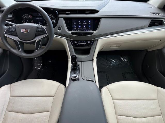 used 2020 Cadillac XT5 car, priced at $27,891