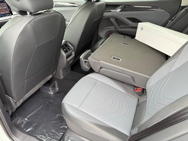 new 2025 Volkswagen Tiguan car, priced at $34,898