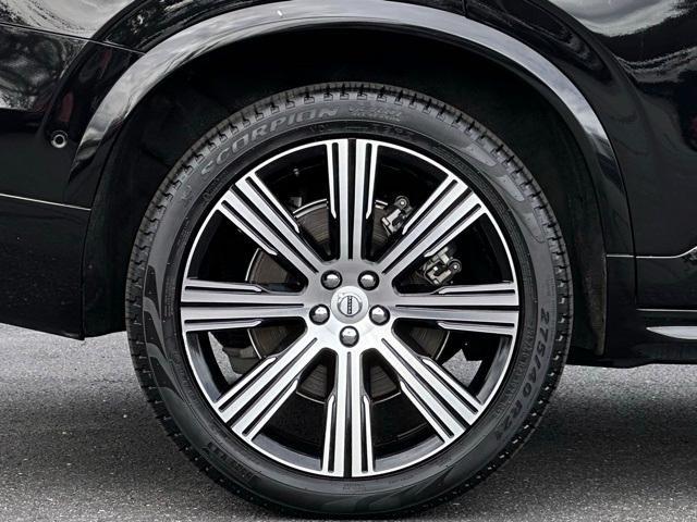 used 2022 Volvo XC90 Recharge Plug-In Hybrid car, priced at $48,980