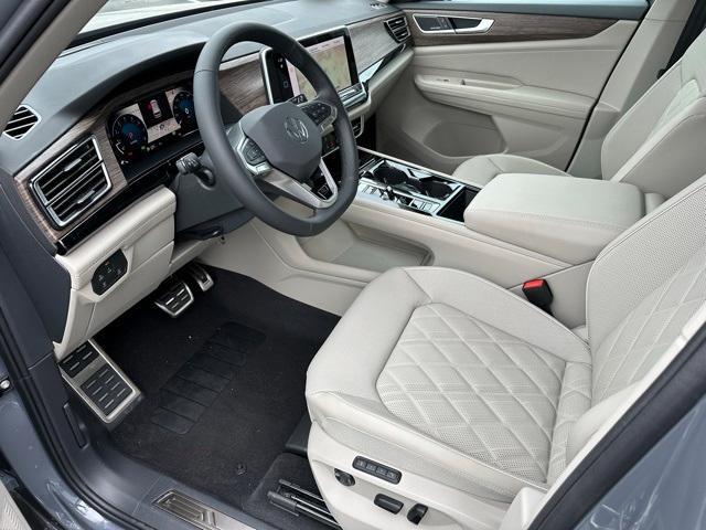 new 2025 Volkswagen Atlas car, priced at $51,411