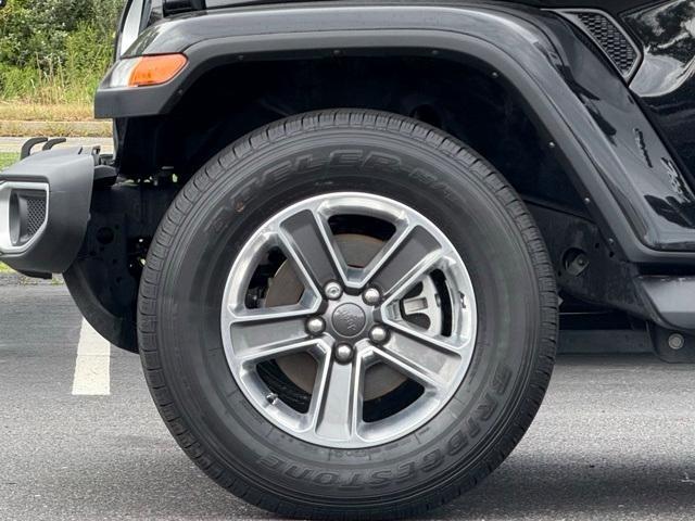 used 2022 Jeep Wrangler Unlimited car, priced at $31,982