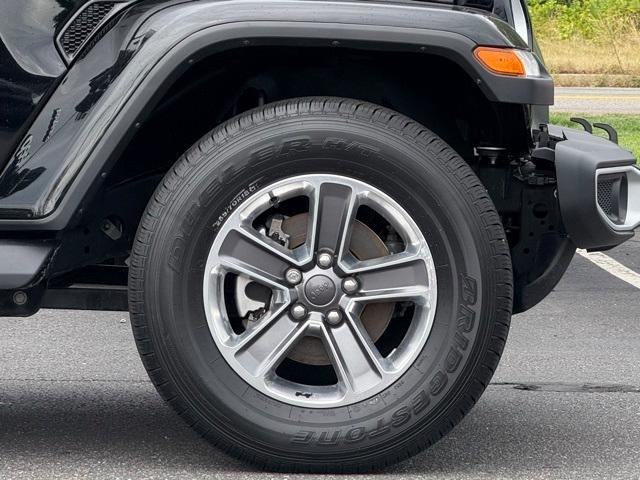 used 2022 Jeep Wrangler Unlimited car, priced at $31,982