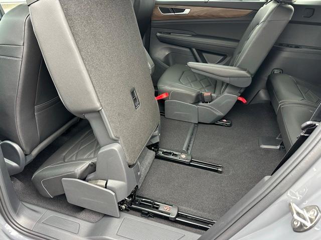 new 2026 Volkswagen Atlas car, priced at $47,085