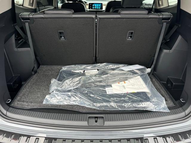 new 2026 Volkswagen Atlas car, priced at $47,085