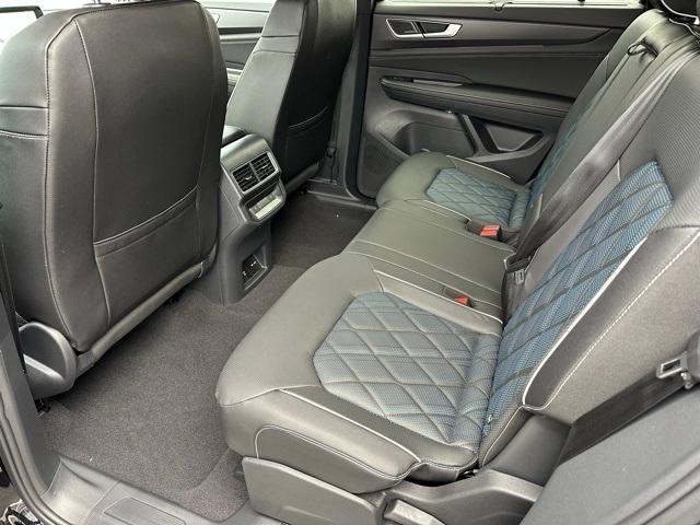 new 2026 Volkswagen Atlas Cross Sport car, priced at $53,248