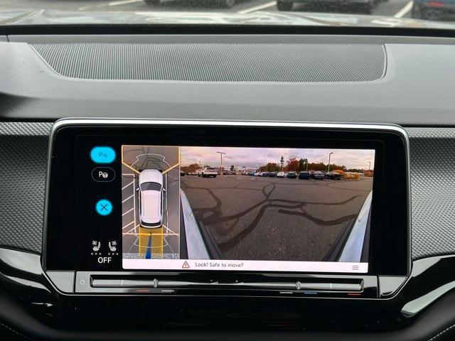 new 2026 Volkswagen Atlas Cross Sport car, priced at $53,248