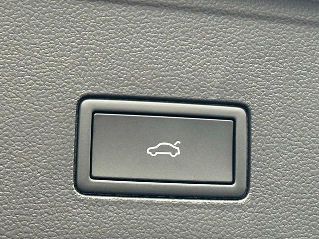 new 2026 Volkswagen Atlas Cross Sport car, priced at $45,394