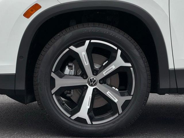 new 2025 Volkswagen Tiguan car, priced at $36,825