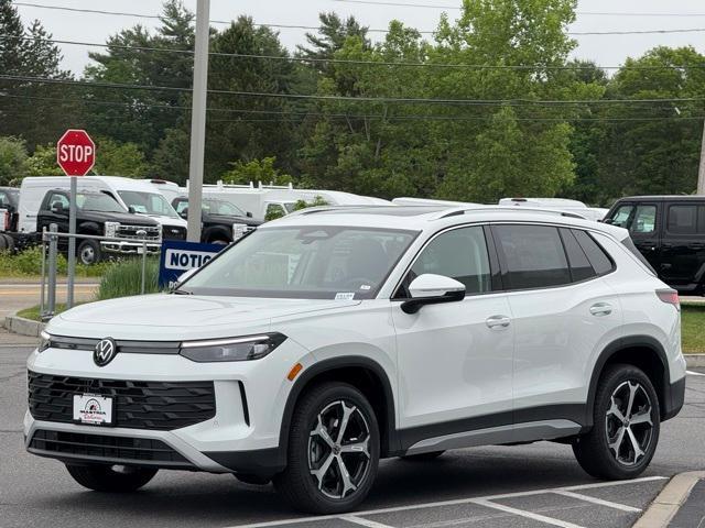 new 2025 Volkswagen Tiguan car, priced at $36,825
