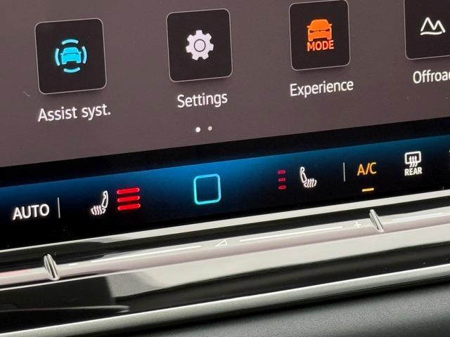 new 2025 Volkswagen Tiguan car, priced at $36,825