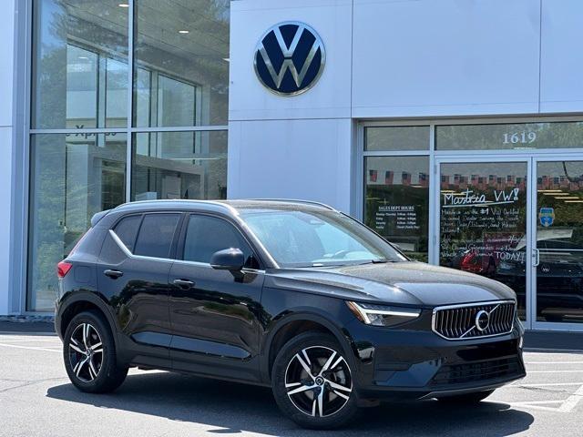 used 2025 Volvo XC40 car, priced at $34,891