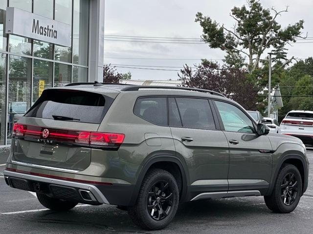 new 2025 Volkswagen Atlas car, priced at $47,074