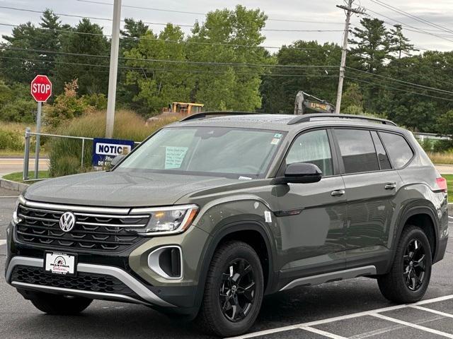 new 2025 Volkswagen Atlas car, priced at $47,074