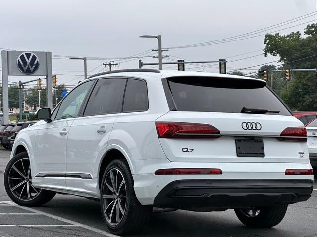used 2022 Audi Q7 car, priced at $36,390