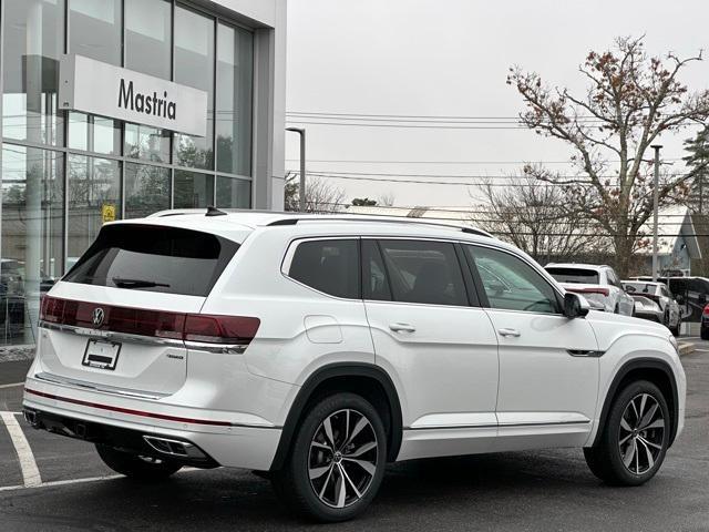 new 2025 Volkswagen Atlas car, priced at $52,758