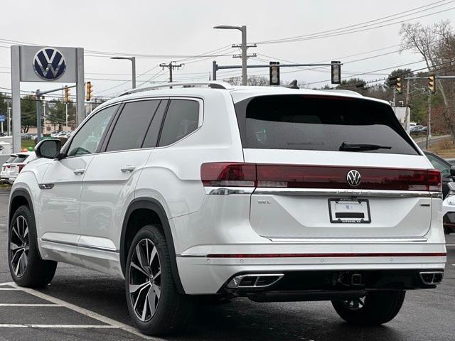 new 2025 Volkswagen Atlas car, priced at $52,758