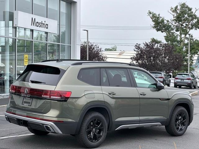 new 2025 Volkswagen Atlas car, priced at $41,984