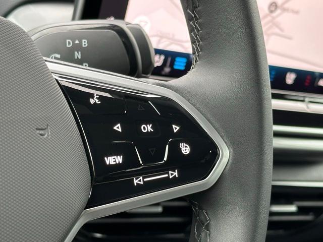 new 2025 Volkswagen ID.4 car, priced at $49,432