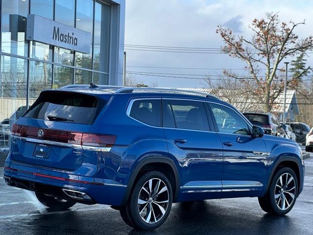 new 2025 Volkswagen Atlas car, priced at $52,048