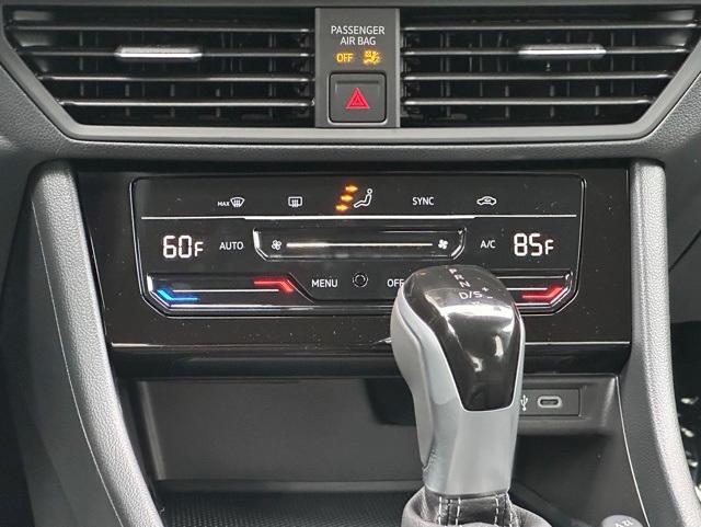 new 2025 Volkswagen Jetta car, priced at $22,215