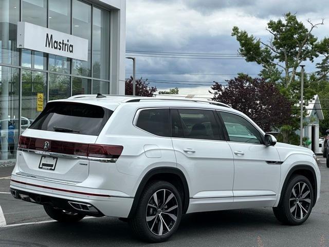 new 2025 Volkswagen Atlas car, priced at $52,160