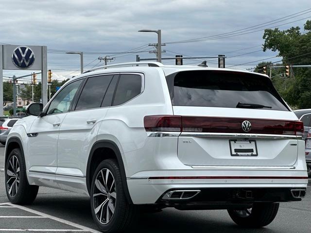 new 2025 Volkswagen Atlas car, priced at $52,160