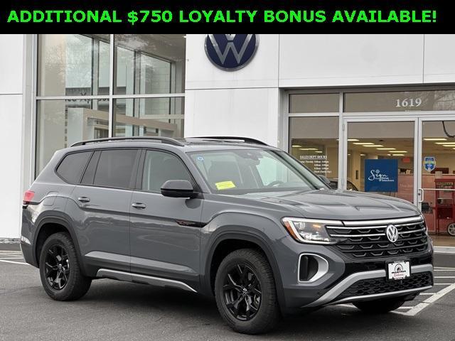 new 2025 Volkswagen Atlas car, priced at $44,326