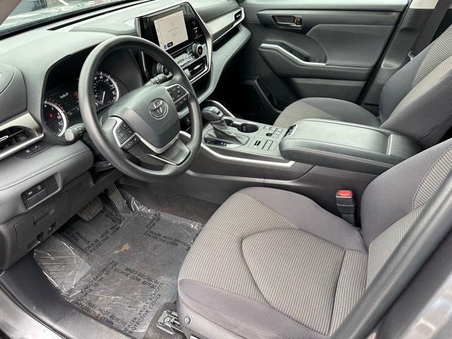 used 2023 Toyota Highlander car, priced at $34,982