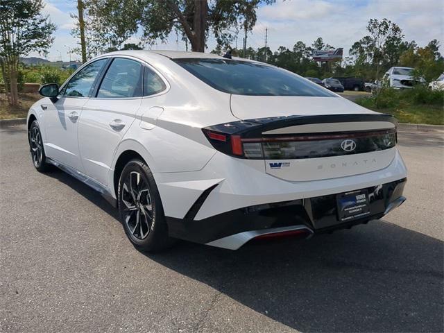 new 2024 Hyundai Sonata car, priced at $28,196