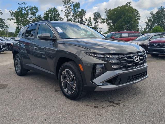 new 2025 Hyundai TUCSON Hybrid car, priced at $34,491