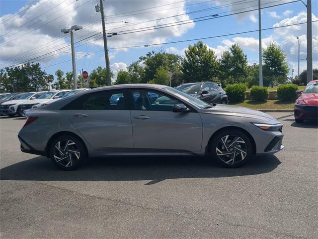new 2025 Hyundai Elantra car, priced at $26,939