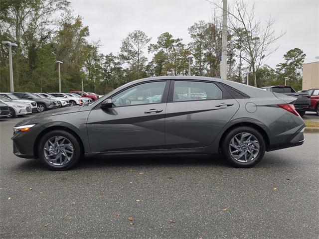 new 2025 Hyundai Elantra car, priced at $23,107