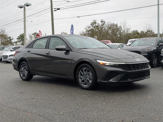 new 2025 Hyundai Elantra car, priced at $23,107