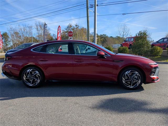 new 2024 Hyundai Sonata car, priced at $30,652