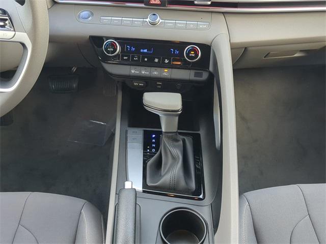 new 2025 Hyundai Elantra car, priced at $23,070
