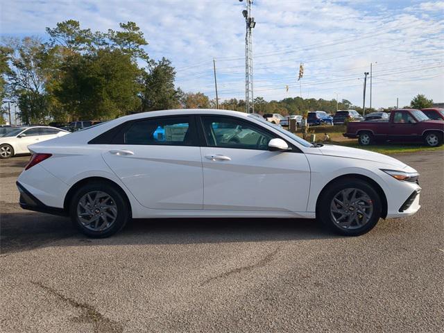 new 2025 Hyundai Elantra car, priced at $25,160