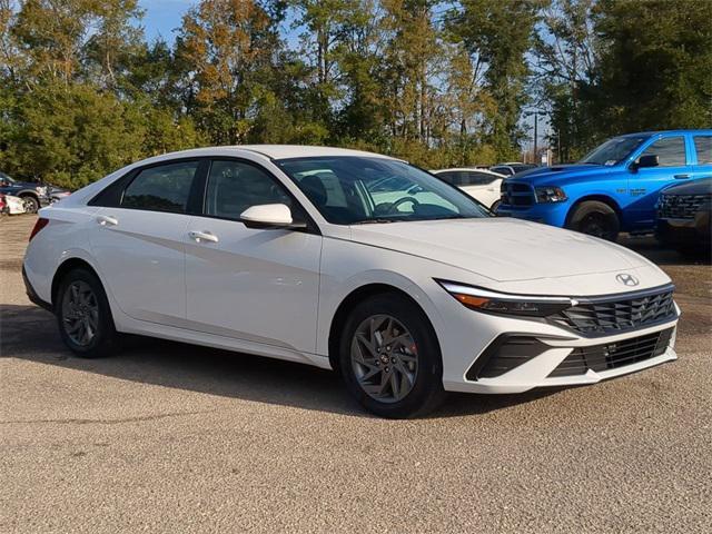 new 2025 Hyundai Elantra car, priced at $25,160