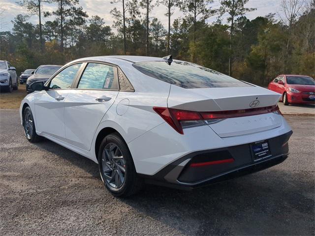 new 2025 Hyundai Elantra car, priced at $25,160